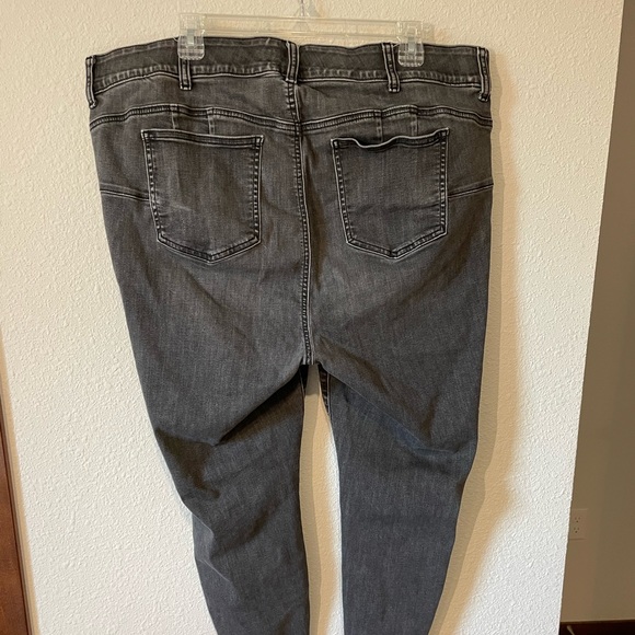 Torrid Bombshell Skinny Cropped Jeans - Picture 5 of 8